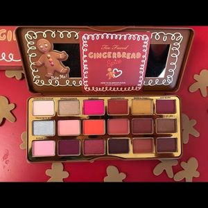 Too faced gingerbread palette